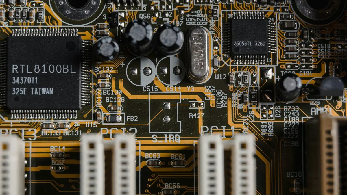 AMD וטייוואן: השקעה של יותר מ-10 מיליארד דולר באריזת שבבים, והכנסות שיא ברבעון השני