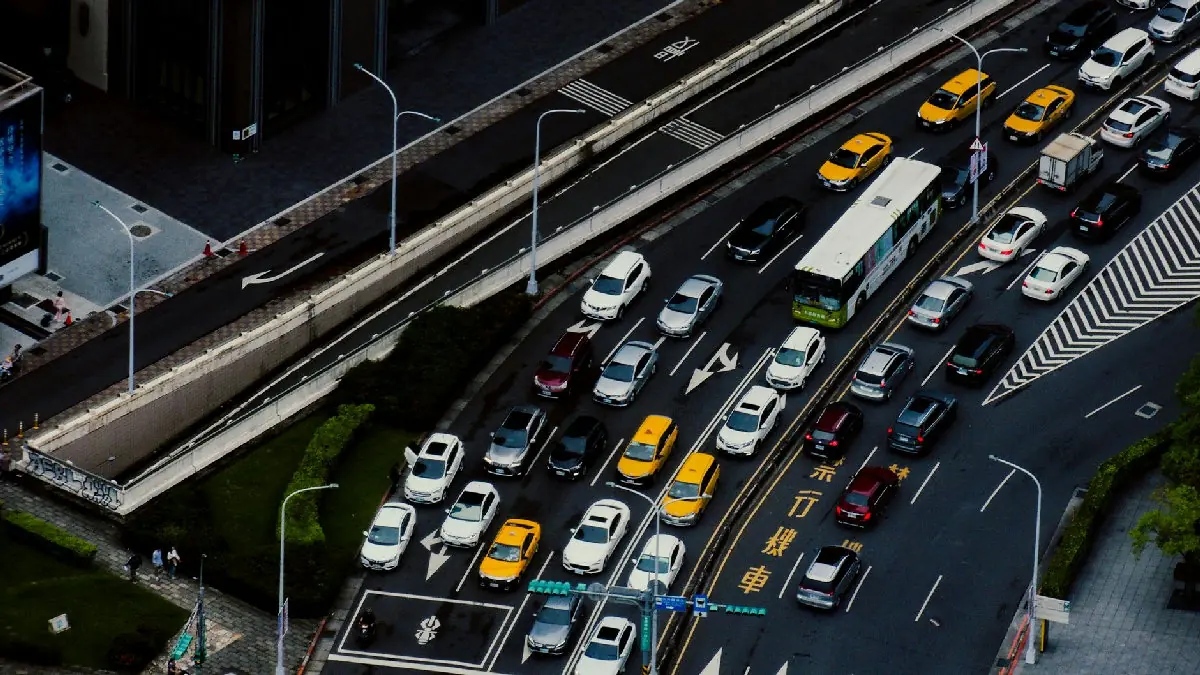 Clear Street משיקה פלטפורמה להשקעה בחברות לפני הנפקה, ומתחילה בדאטהבריקס