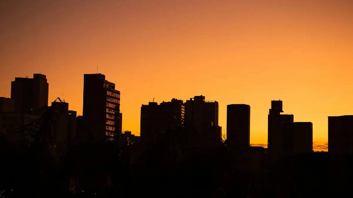 הדאו ירד 0.7% והדאקס 1.2%: נאום וורש ותקיפה אמריקאית ליד הורמוז הכבידו על השווקים